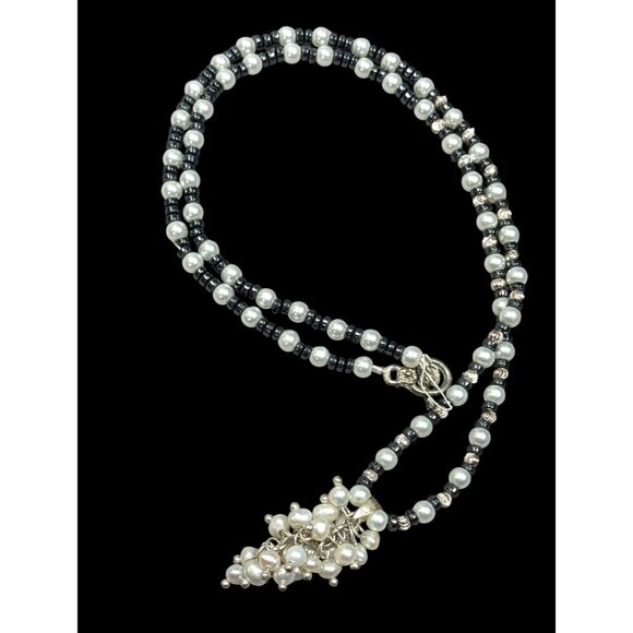 Handmade Whimsical Pearl And Glass Beaded Cluster Pendant Necklace - Picture 1 of 9